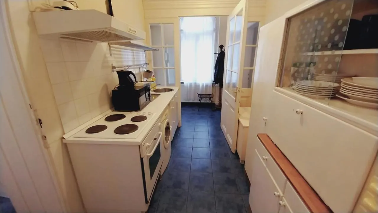 For Long-Term, Budget! Szondi Apartment Budapest